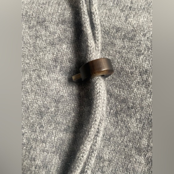 Theory 100% cashmere gray sweater - Picture 11 of 12